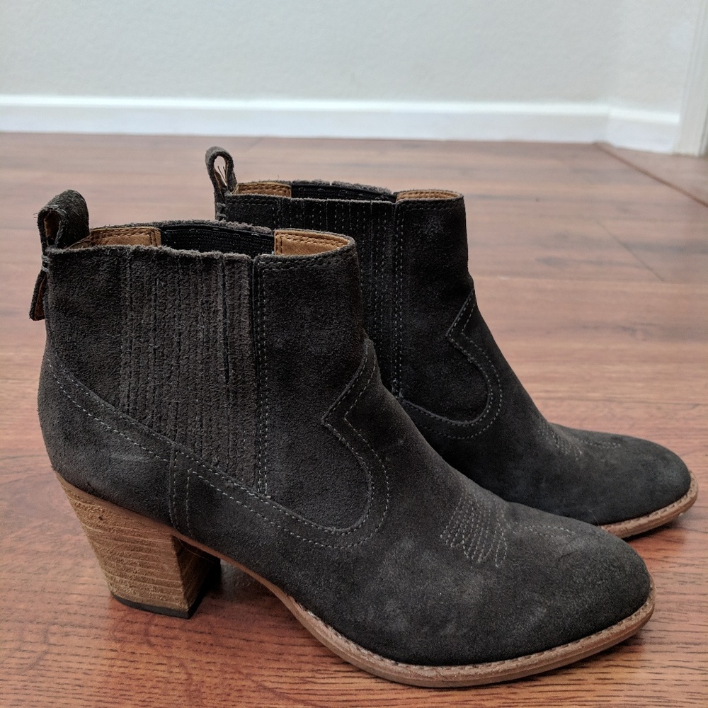 Dolce Vita Jones Chelsea Bootie
